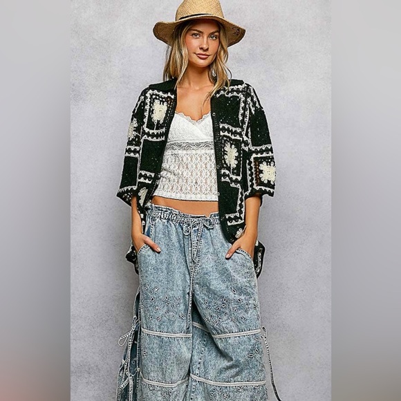 POL GRANNY SQUARE BUTTON FRONT OVERSIZED SHIRT CARDIGAN - Picture 2 of 9